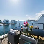Holiday home Triton: Meerblick, Sauna, Dachterrasse