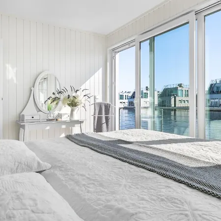 Triton: Meerblick, Sauna, Dachterrasse Olpenitz